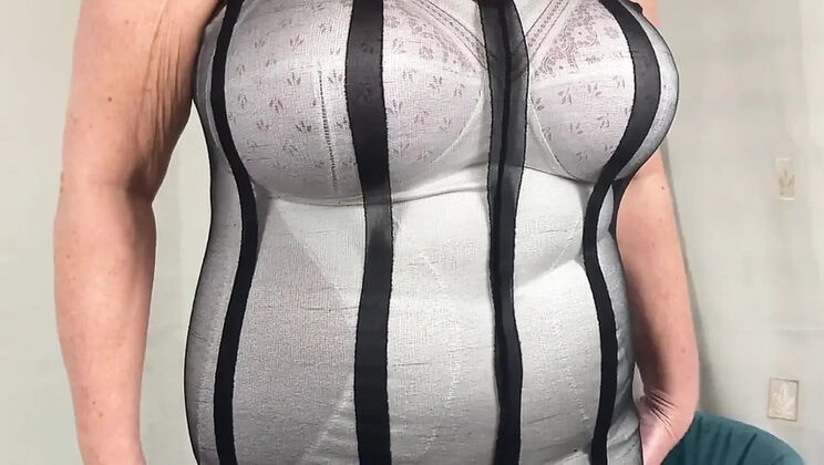 Amateur Granny Sandra In Sexy Lingerie Shows Big Natural Tits