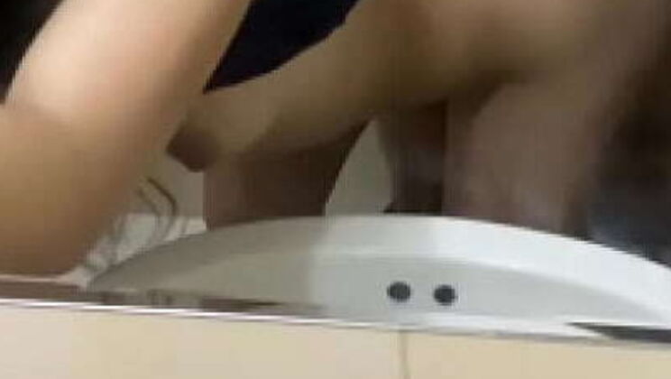 Amateur Latina Lesbians Fuck in Restaurant Bathroom - Real Homemade Sex