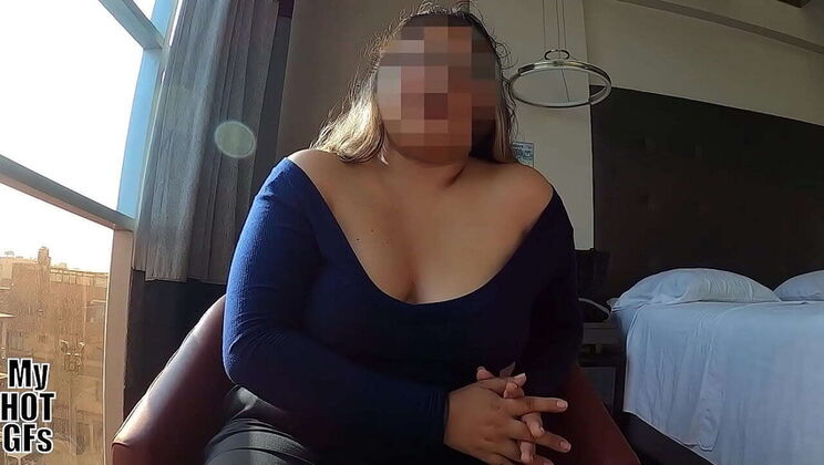 Chubby Latina teen Adriana removes condom for raw missionary fuck with PdePedro amateur close-up