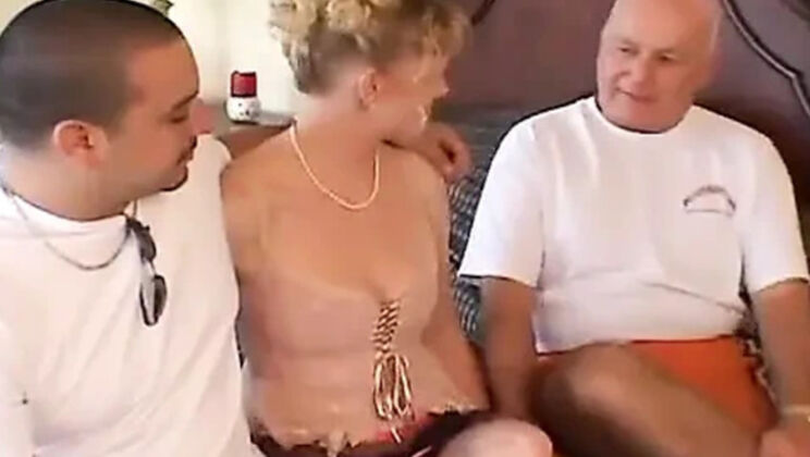 My Wife Blowjob Threesome - Blonde Mature Screwed Doggy Style & Missionary
