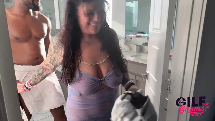 Afternoon Blowjob Fun with Hollee Huntress and Samson Blake's BBC