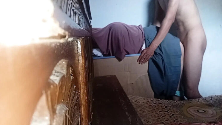 Indonesian Hijab Teen Sister in Law Tight Pussy Creampie Homemade Sex