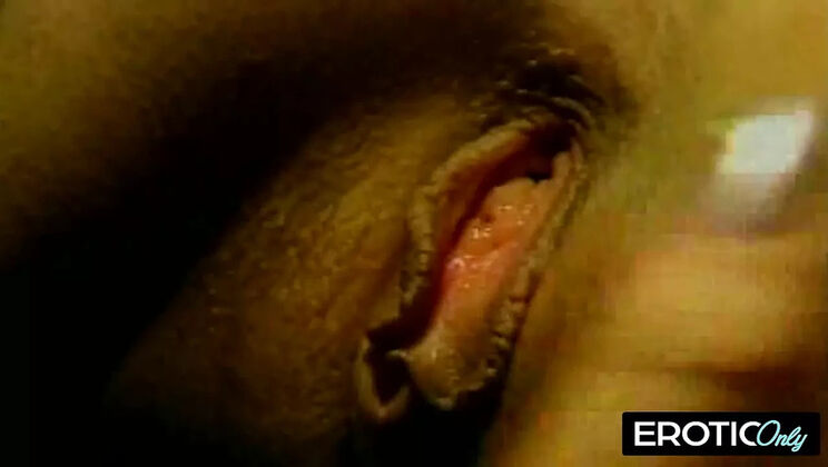 Anita Cannibal MILF Webcam: Huge Tits & Passionate Cumshot