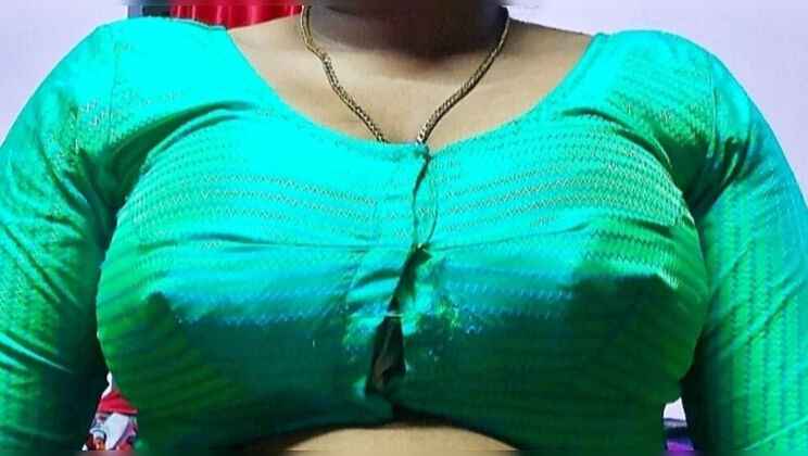 Desi Bhabhi Cheating with Stepbrother - Big Tits Indian MILF Home Alone Sex