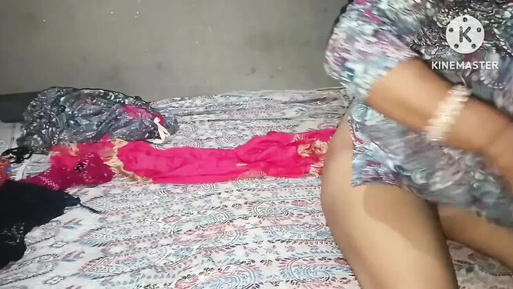 Indian Desi Bhabhi Hard Fuck Before Marriage - Husband Cums on Virgin Wife