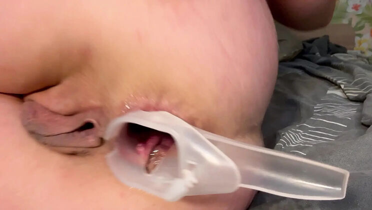 Anal Speculum MILF Gapes and Pulsating Orgasm in HD
