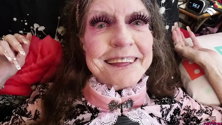 Sexy Sandra GILF Anal Fuck - Hardcore Granny Takes It In The Face