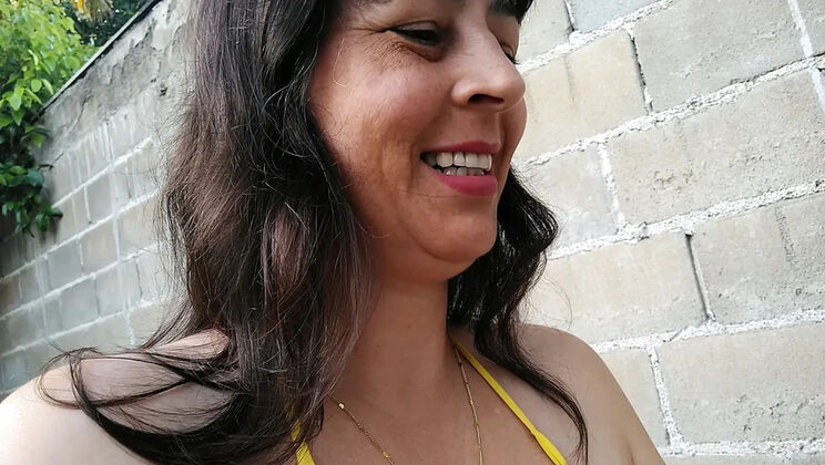 Amateur Brazilian Wife Teasing in Micro Bikini Outdoor Flashing