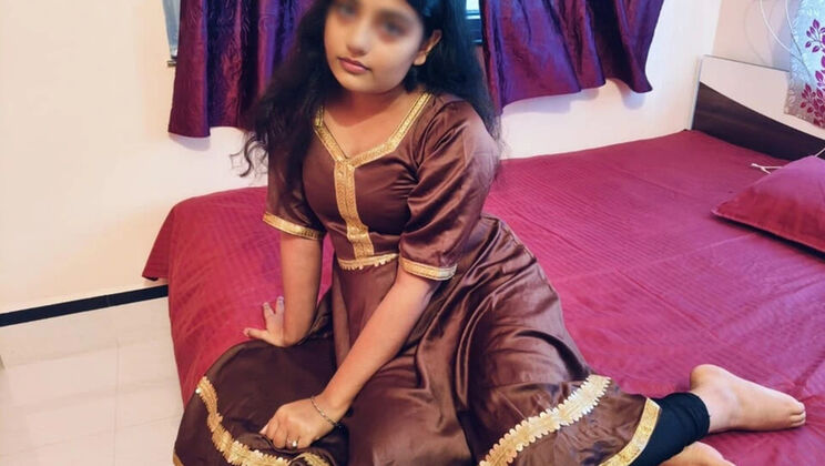 Desi Indian Tharki Hot Sister Mili Bhabi Tight Pussy Blowjob Hindi MMS XXX