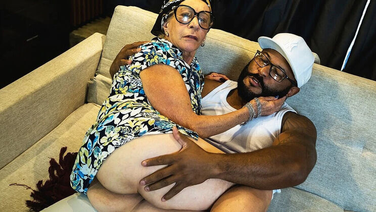 Tattooed Granny Takes Huge Black Cock In Anal Ass Fuck