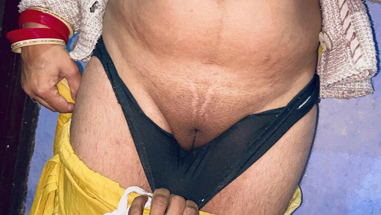 Naina Hot Bhabhi Clean Pussy Licking Video