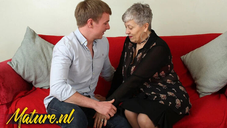Horny Granny Savana Gets Wet Pussy Fucked by Young Guy