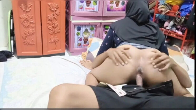 Hijab Step Mom Fucks Teen Step Daughter Doggy Style