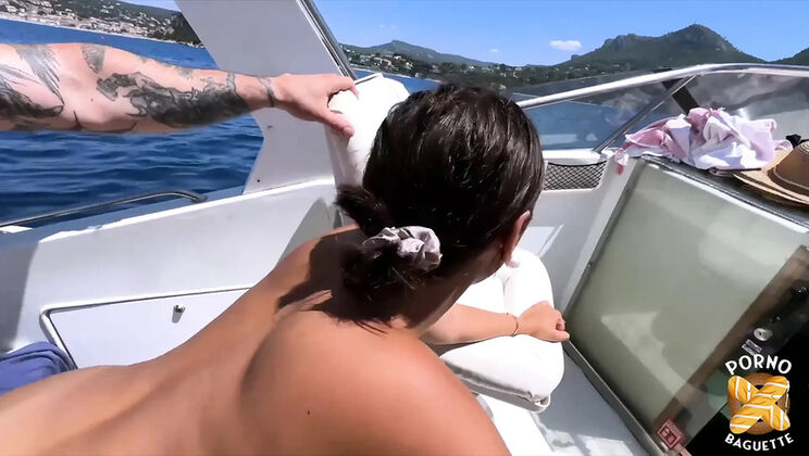 Hellolimoon & Elektra - Hot Babes Sharing Cocks on a Boat, Outdoor Blowjob Threesome