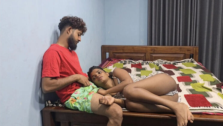 Indian Bhabhi Stepsister Has Big Tits While Watching TV Gets Fucked Hard