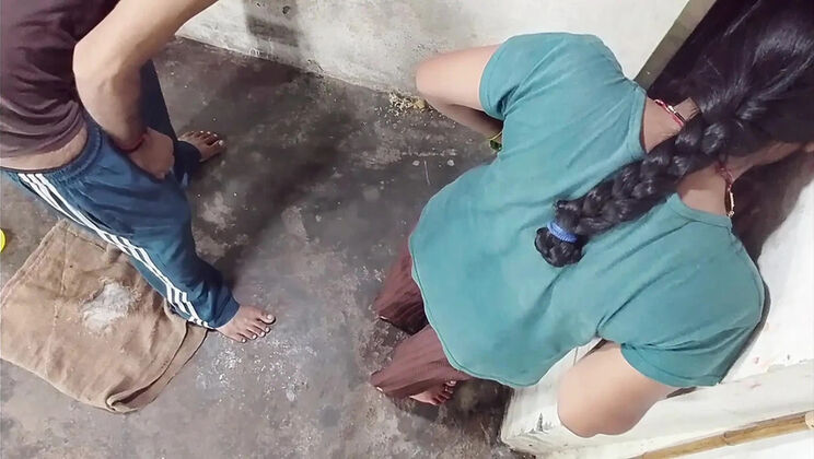 Night Time Hindi Sex: Bhabhi Sucks Boyfriend's Hard Cock at Home