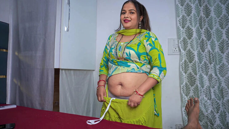Sasur Ji Wake Up and Teach Me to Give a Perfect Blowjob – Hindi Close Up Video