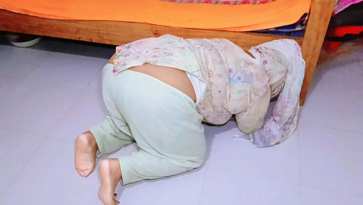 Village Maid Alone at Home Gets Satisfying Sex from Me – Desi Bhabhi Fuck