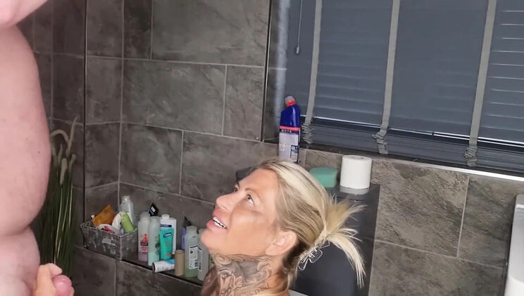 Filthy Emma Gives Bathroom Blowjob and Swallows Cum – Amateur MILF HD