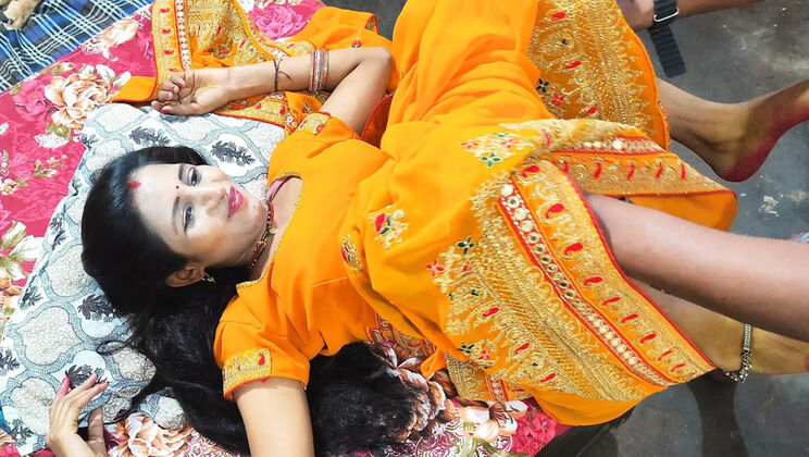 Naukar ne jawan malkin ko patak ke chod diya hindi audio sex video